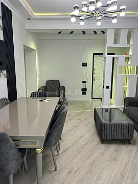 Kirayə verilir 2 otaqlı mənzil 70 m²