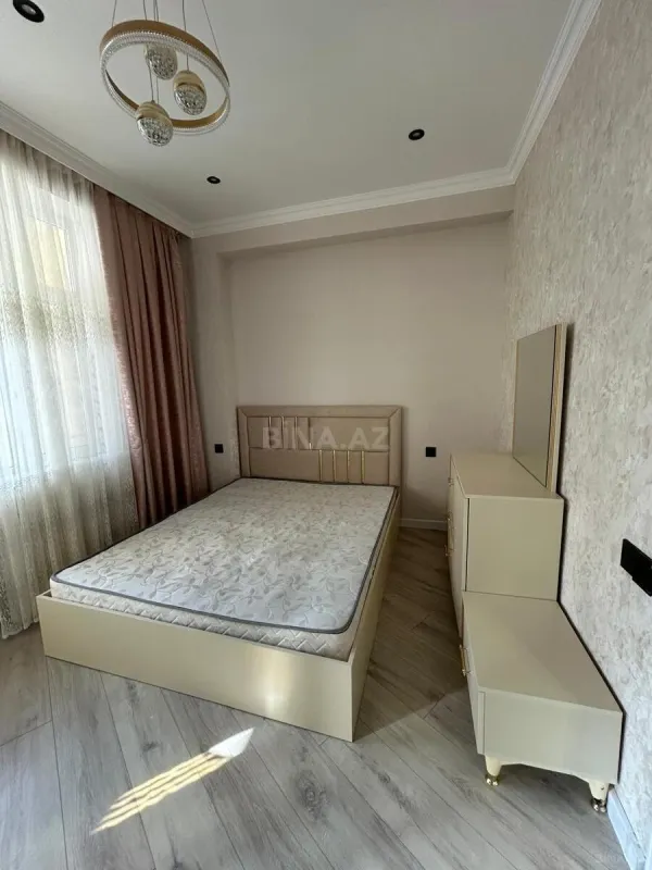 Kirayə verilir 2 otaqlı mənzil 70 m²