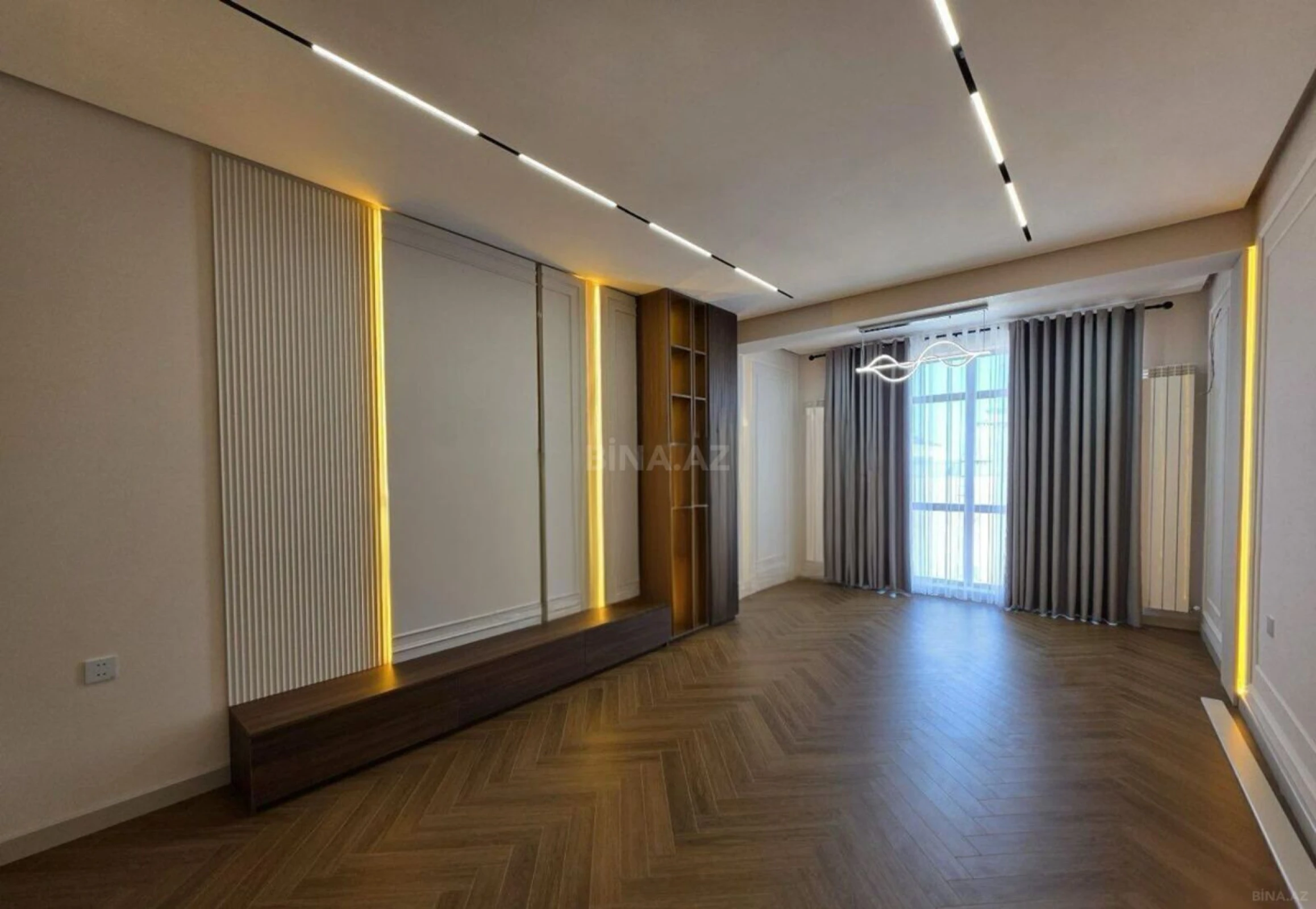 Satılır 3 otaqlı mənzil 114 m²