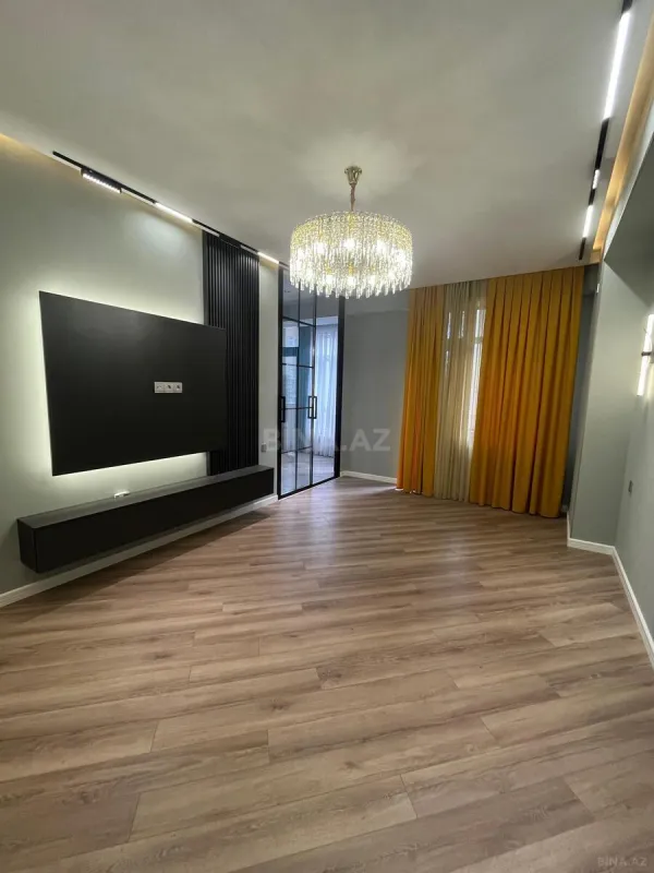 Satılır 2 otaqlı mənzil 65 m²