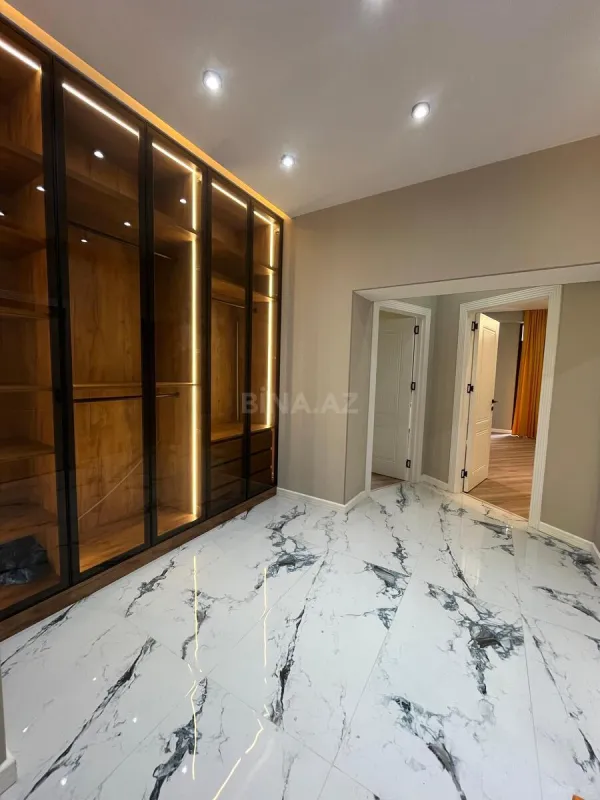 Satılır 2 otaqlı mənzil 65 m²