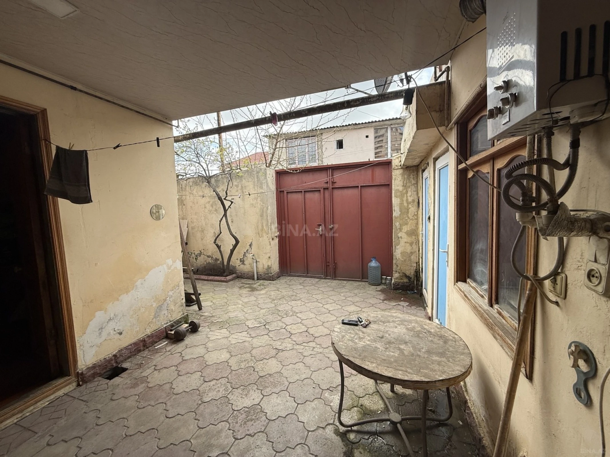 Satılır 2 otaqlı həyət evi 85 m²