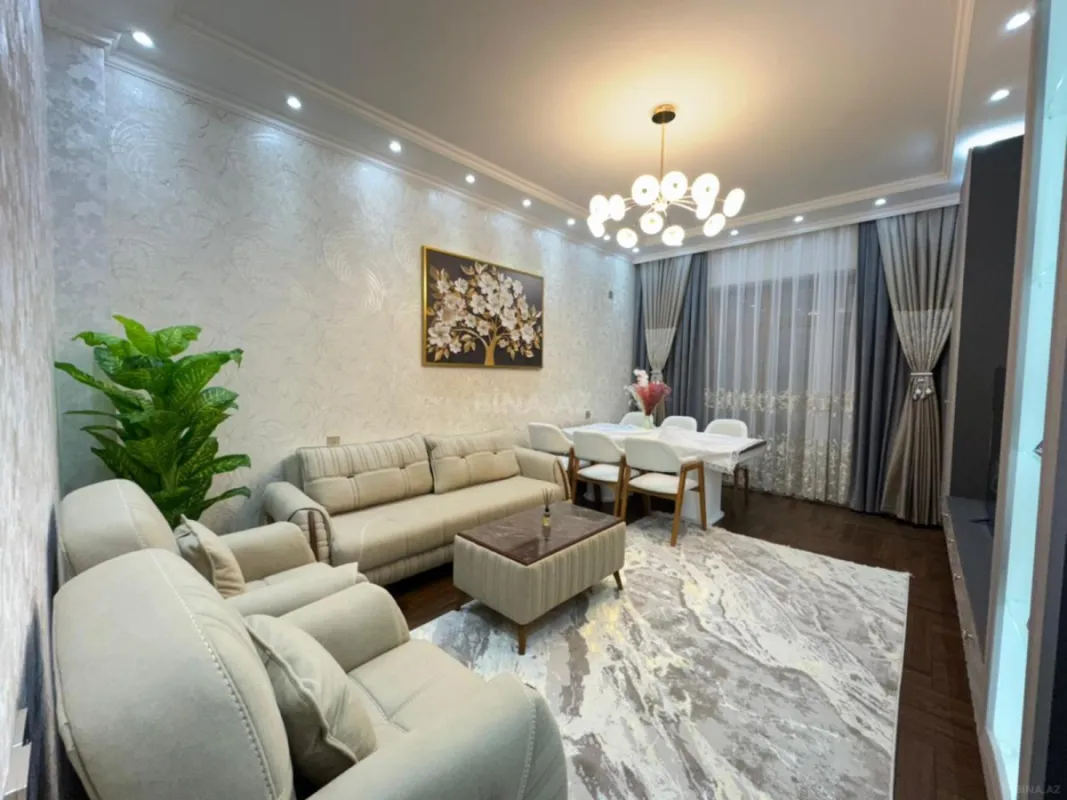 Satılır 3 otaqlı mənzil 108 m²