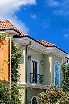 Satılır 6 otaqlı həyət evi 606 m²