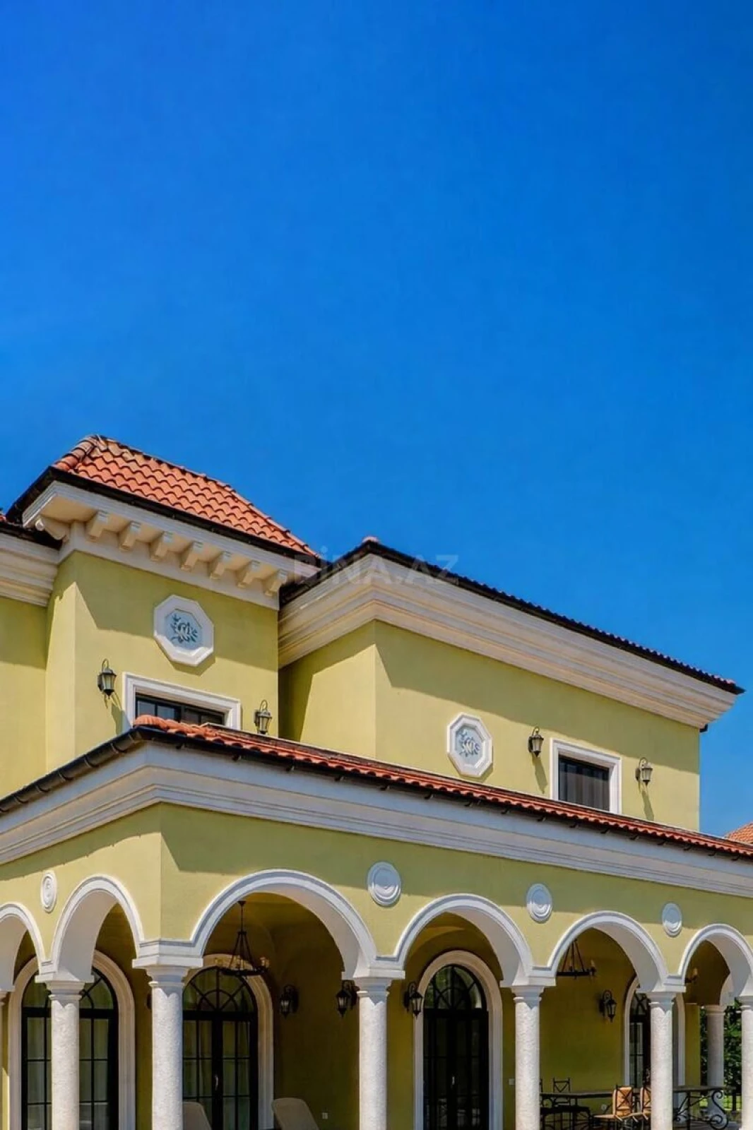 Satılır 6 otaqlı həyət evi 606 m²