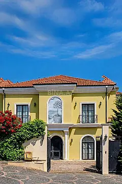 Satılır 6 otaqlı həyət evi 606 m²