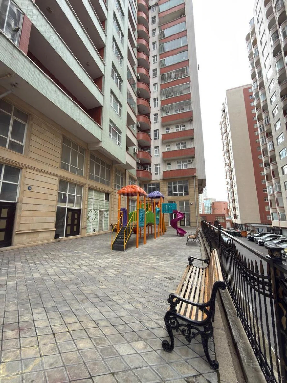 Satılır 3 otaqlı mənzil 85 m²