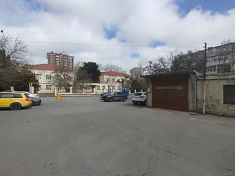 Kirayə verilir qaraj 21 m²