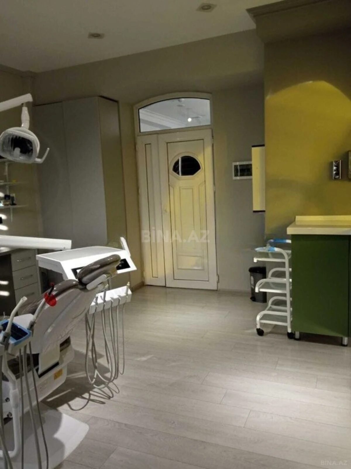 Satılır obyekt 99 m²