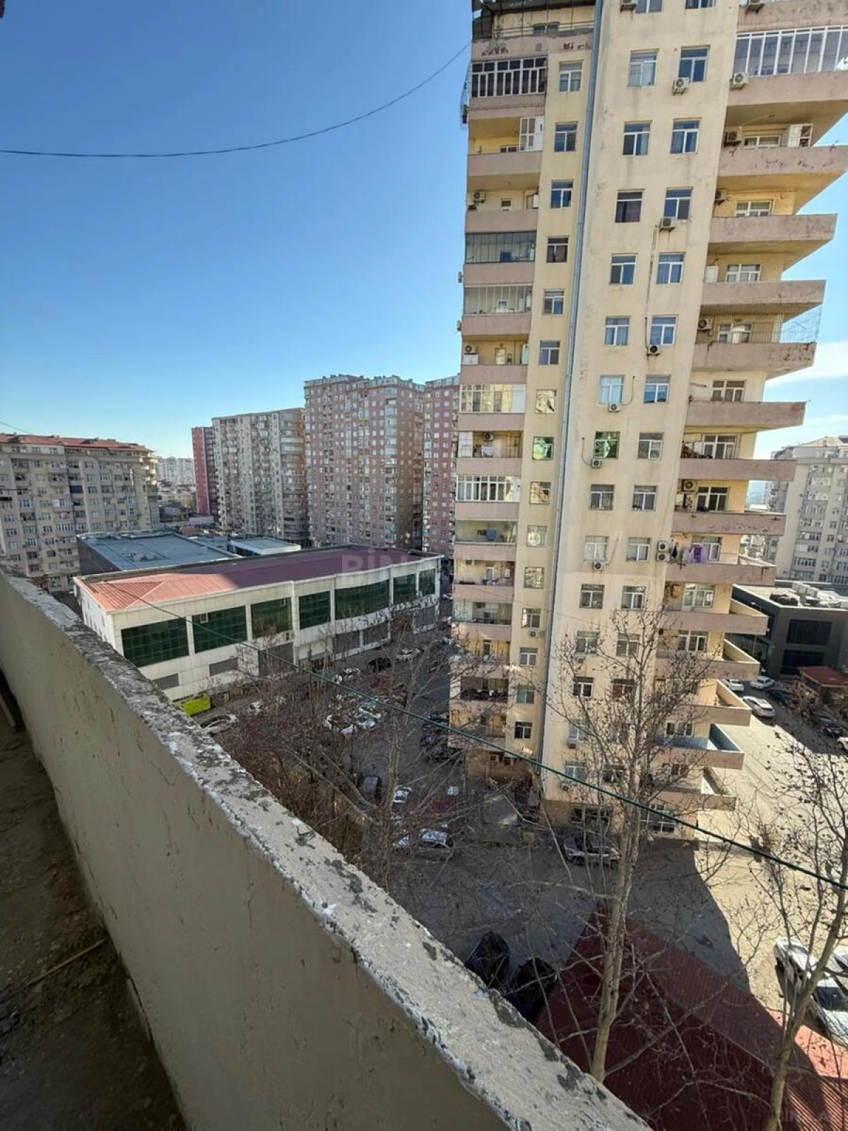 Satılır 4 otaqlı mənzil 110 m²