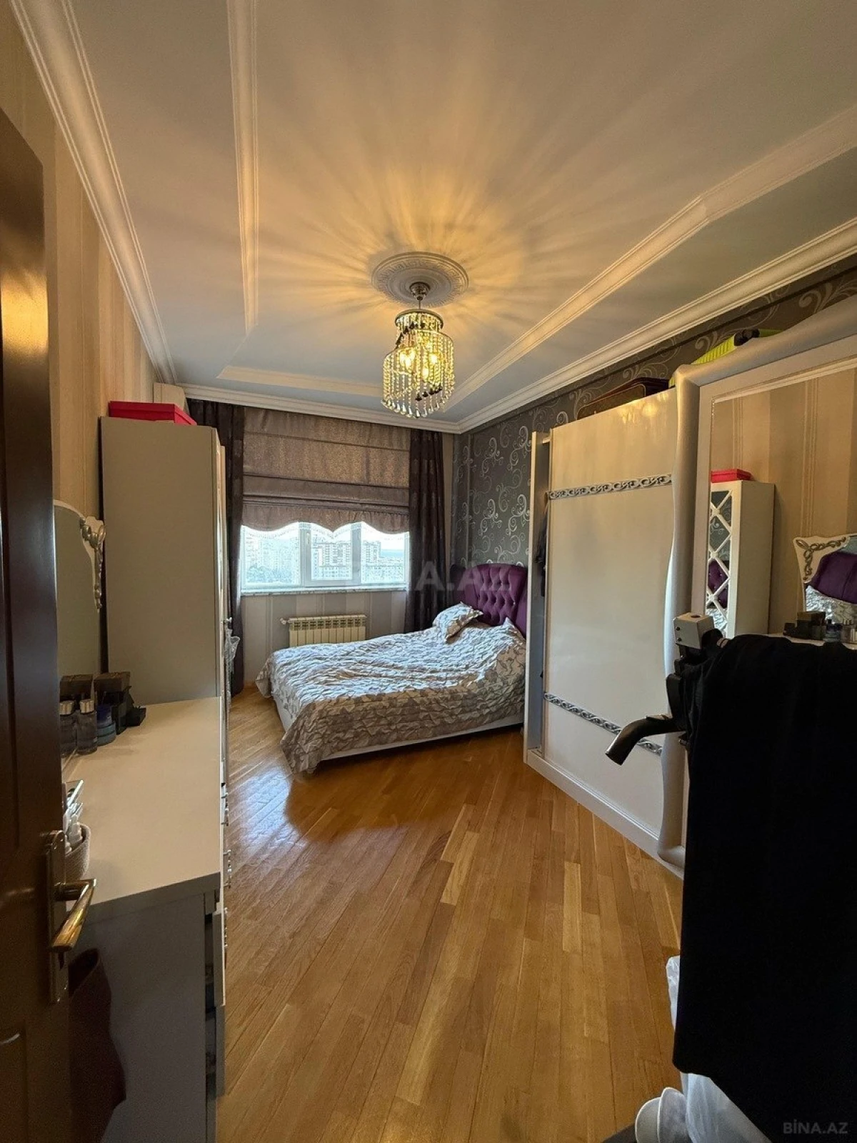 Satılır 3 otaqlı mənzil 110 m²