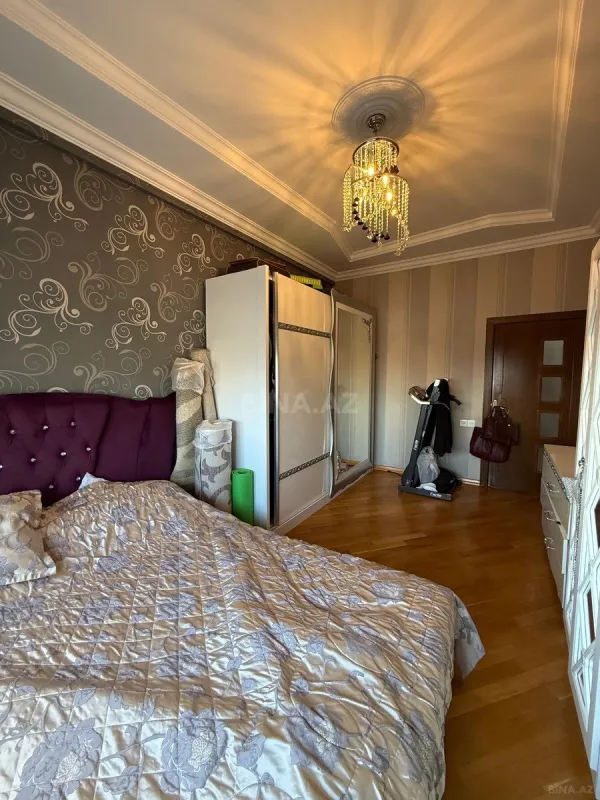 Satılır 3 otaqlı mənzil 110 m²