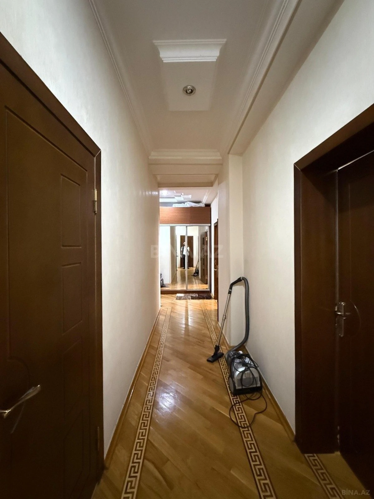 Satılır 3 otaqlı mənzil 110 m²