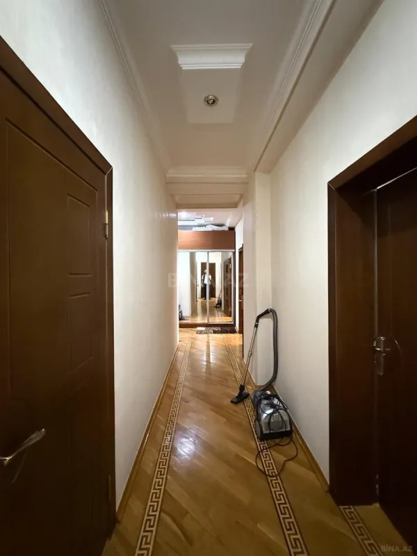 Satılır 3 otaqlı mənzil 110 m²