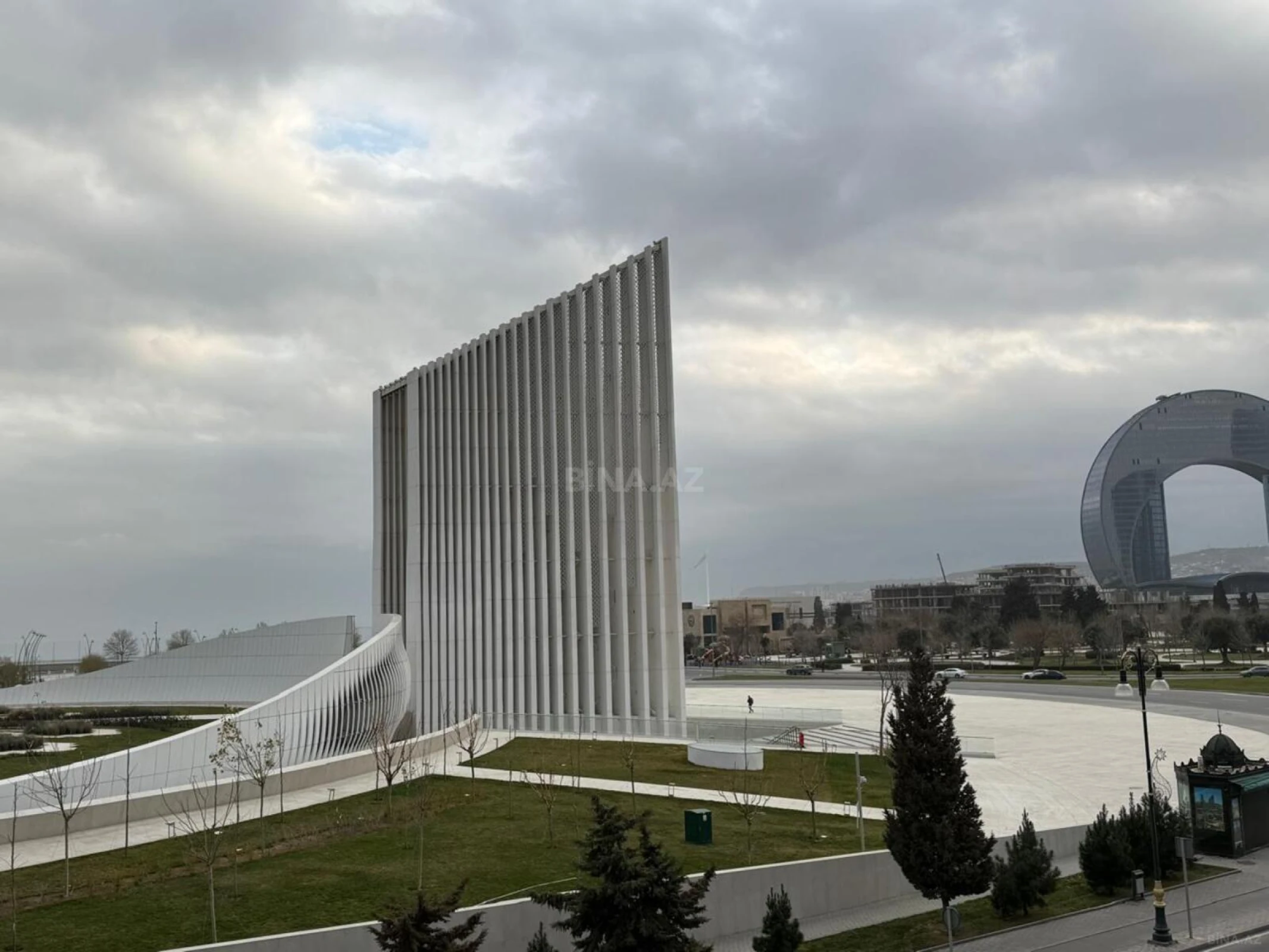 Satılır 3 otaqlı mənzil 75 m²