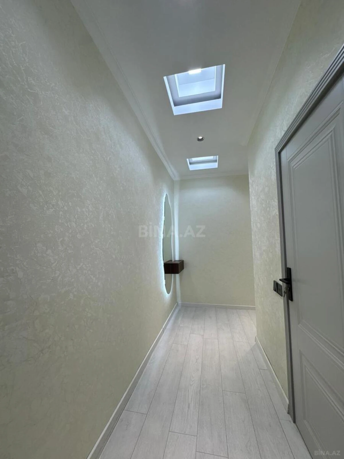 Satılır 2 otaqlı mənzil 55 m²