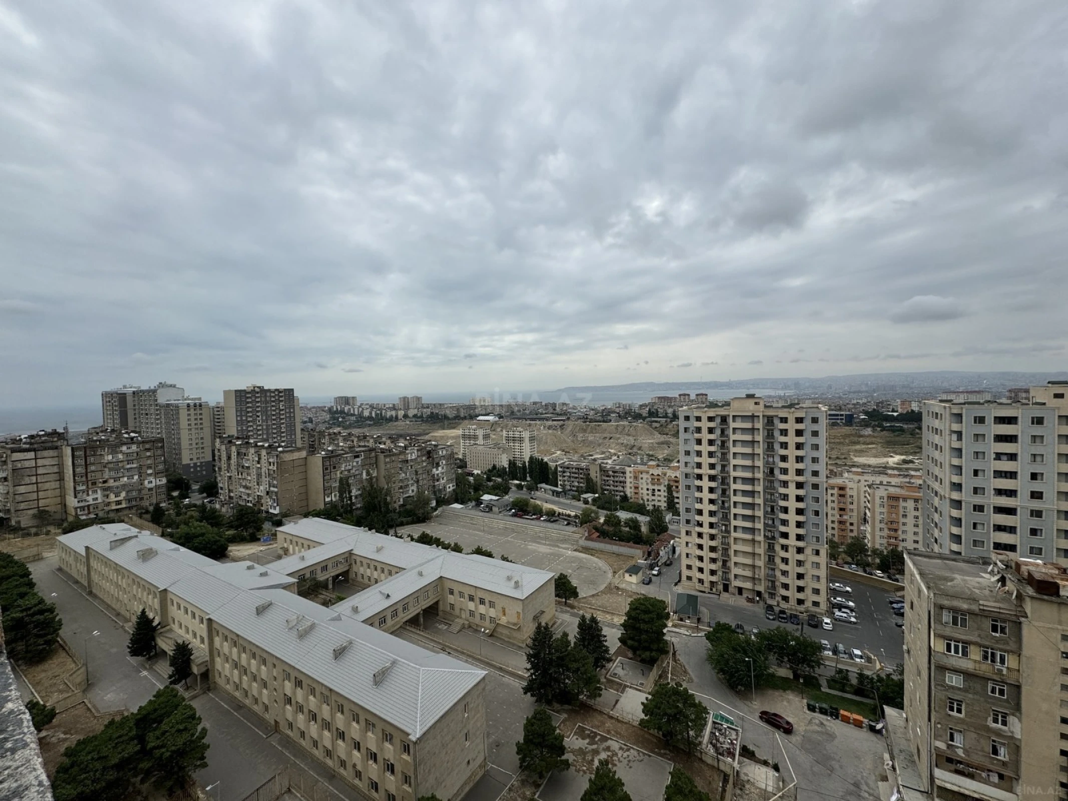 Kirayə verilir 2 otaqlı mənzil 68 m²