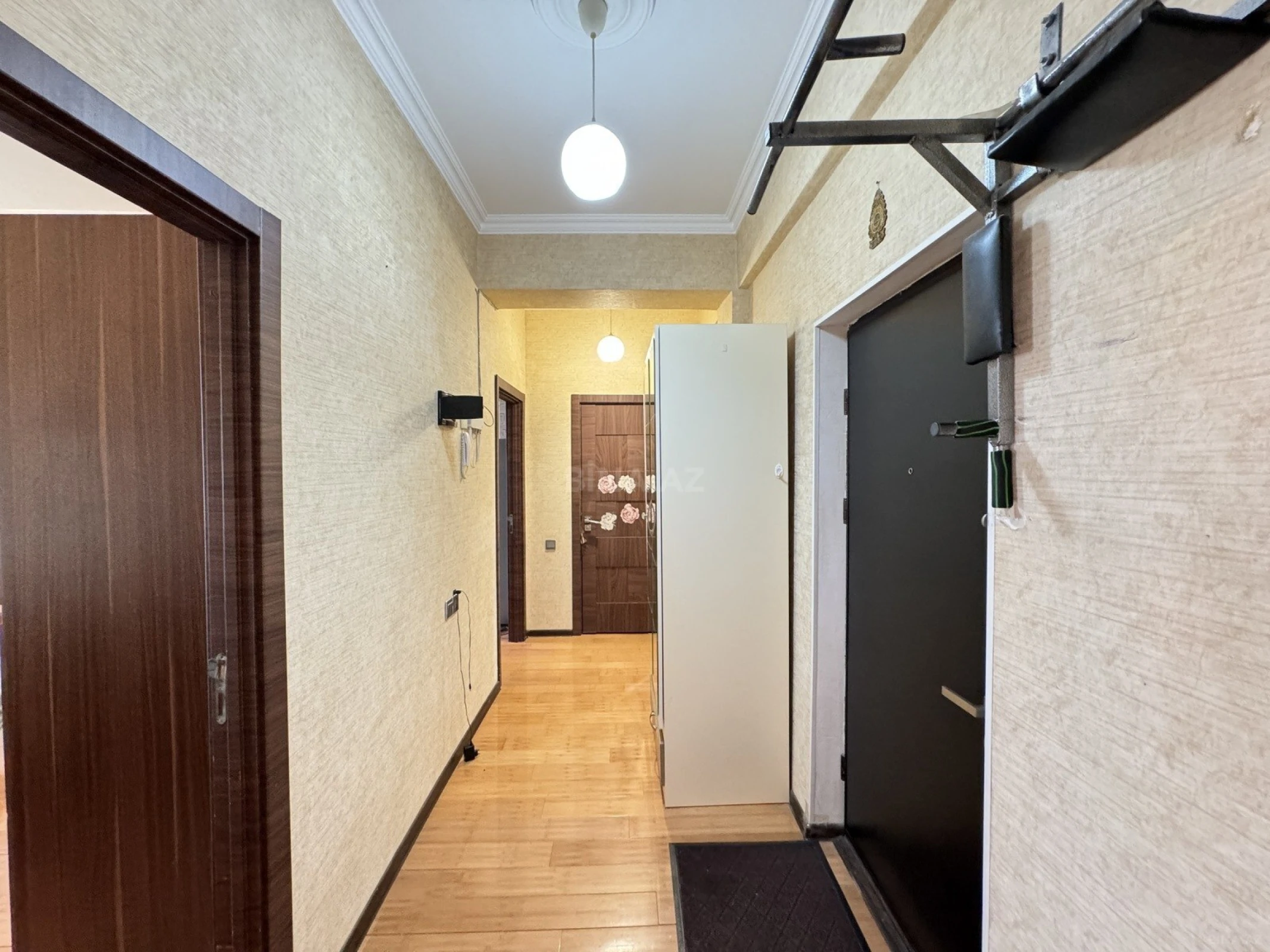 Kirayə verilir 2 otaqlı mənzil 68 m²
