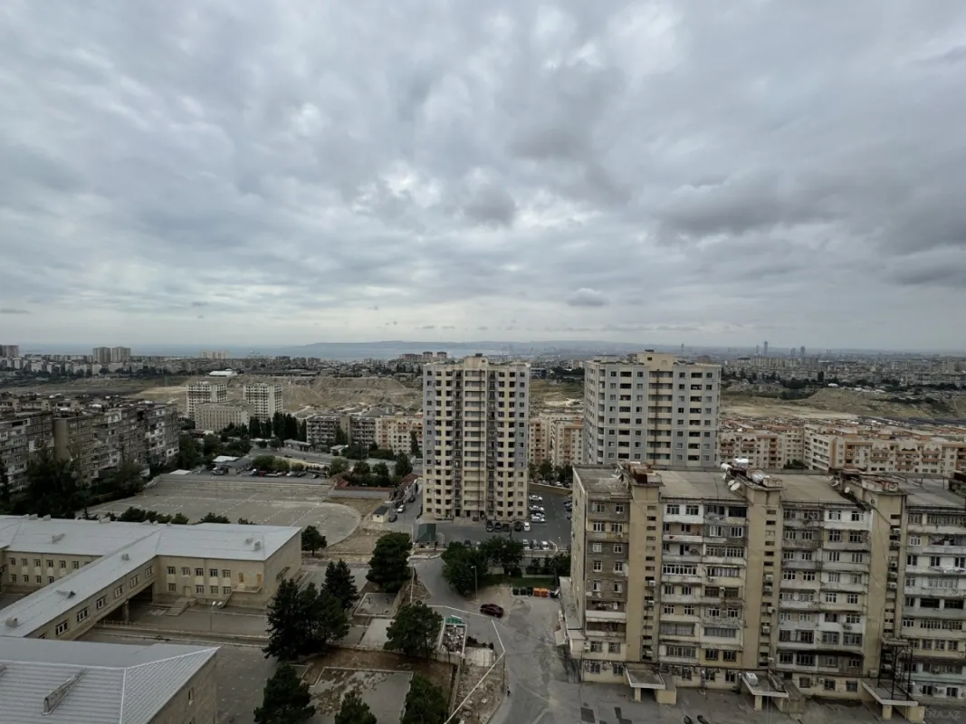 Kirayə verilir 2 otaqlı mənzil 68 m²