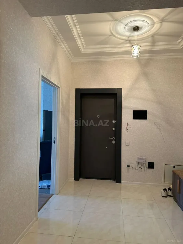 Satılır 3 otaqlı mənzil 109 m²