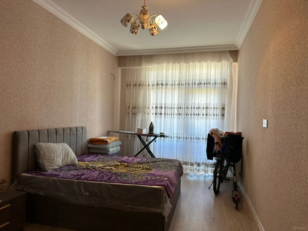 Satılır 3 otaqlı mənzil 109 m²