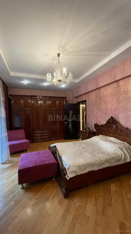 Satılır 4 otaqlı mənzil 110 m²