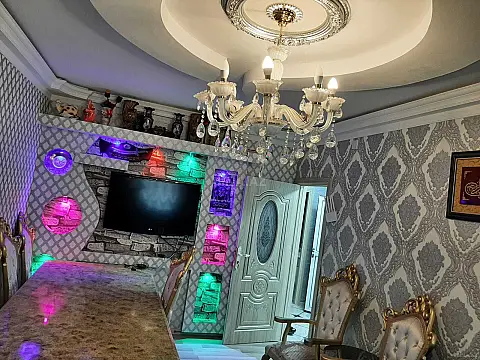 Satılır 2 otaqlı mənzil 70 m²