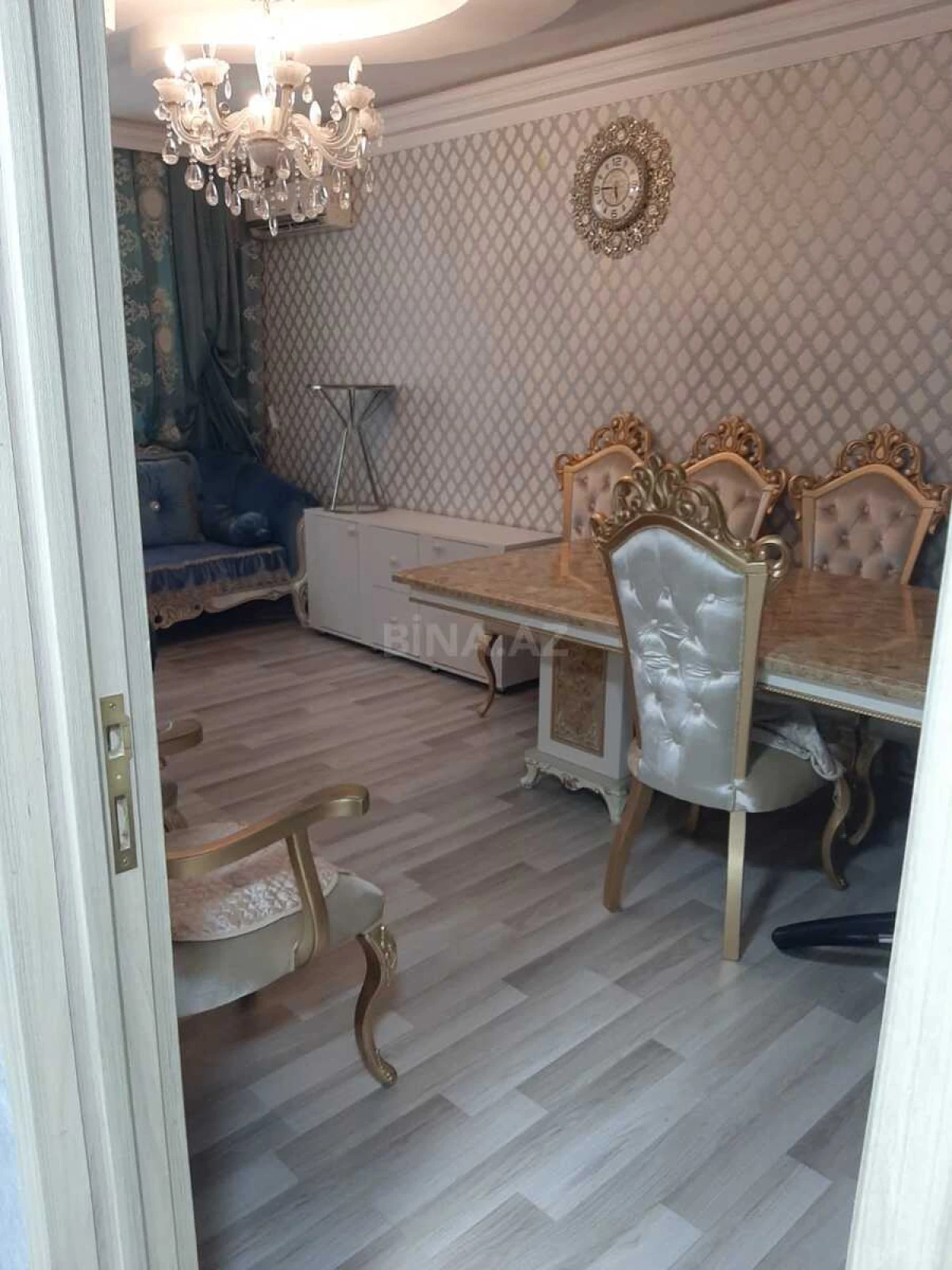 Satılır 2 otaqlı mənzil 70 m²