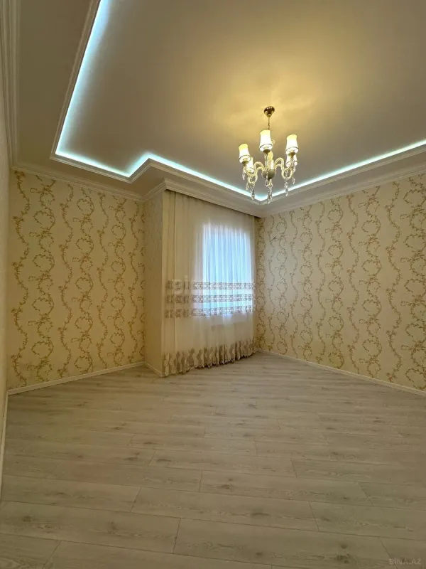 Satılır 5 otaqlı həyət evi 250 m²