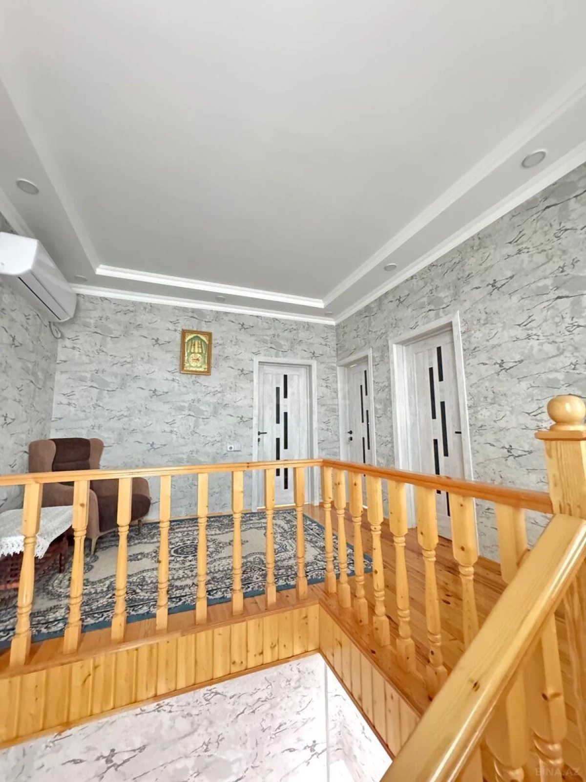 Satılır 4 otaqlı həyət evi 180 m²