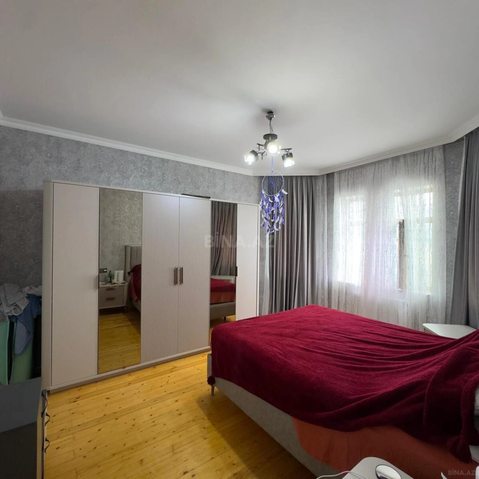 Satılır 4 otaqlı həyət evi 180 m²
