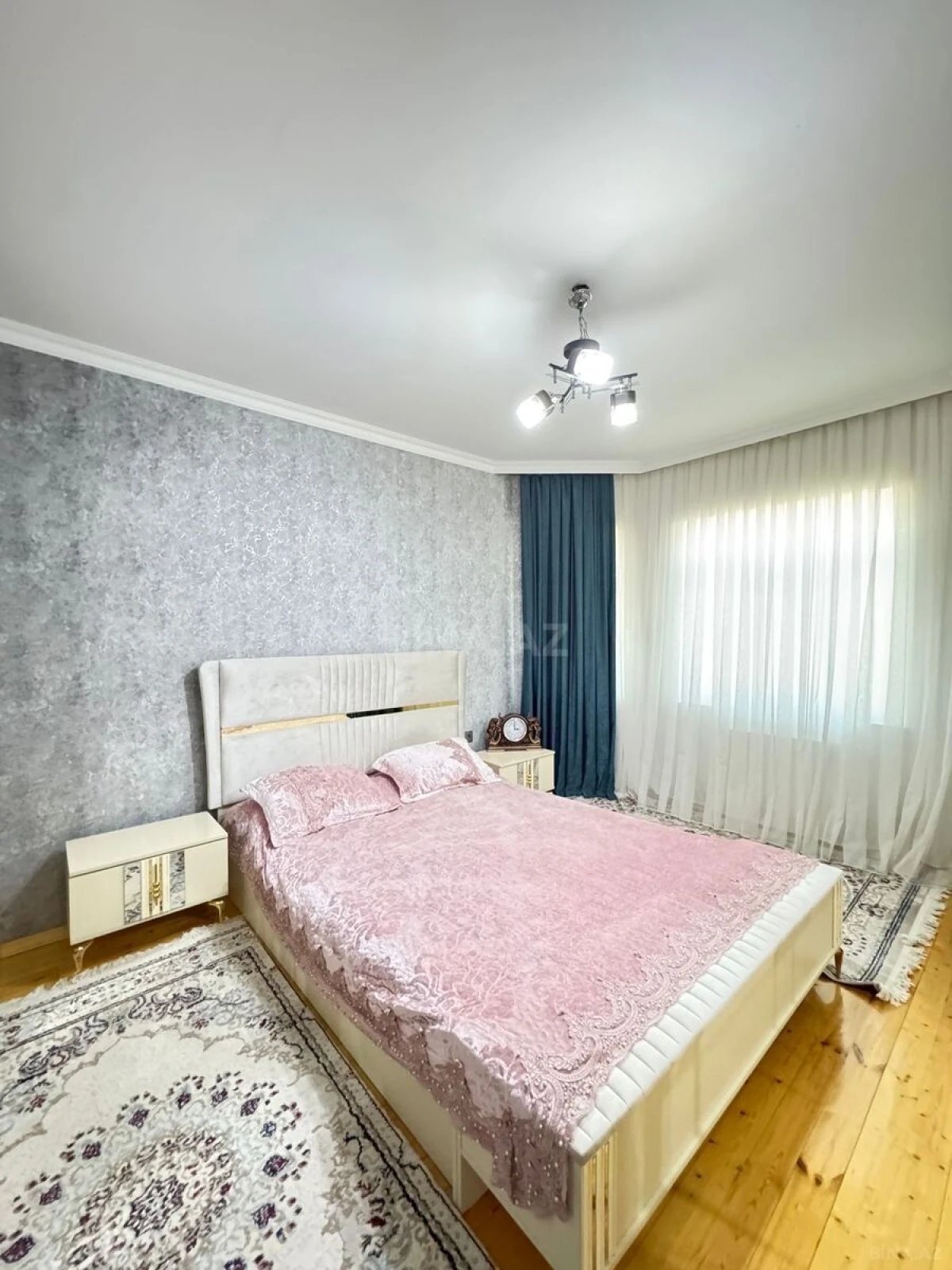 Satılır 4 otaqlı həyət evi 180 m²