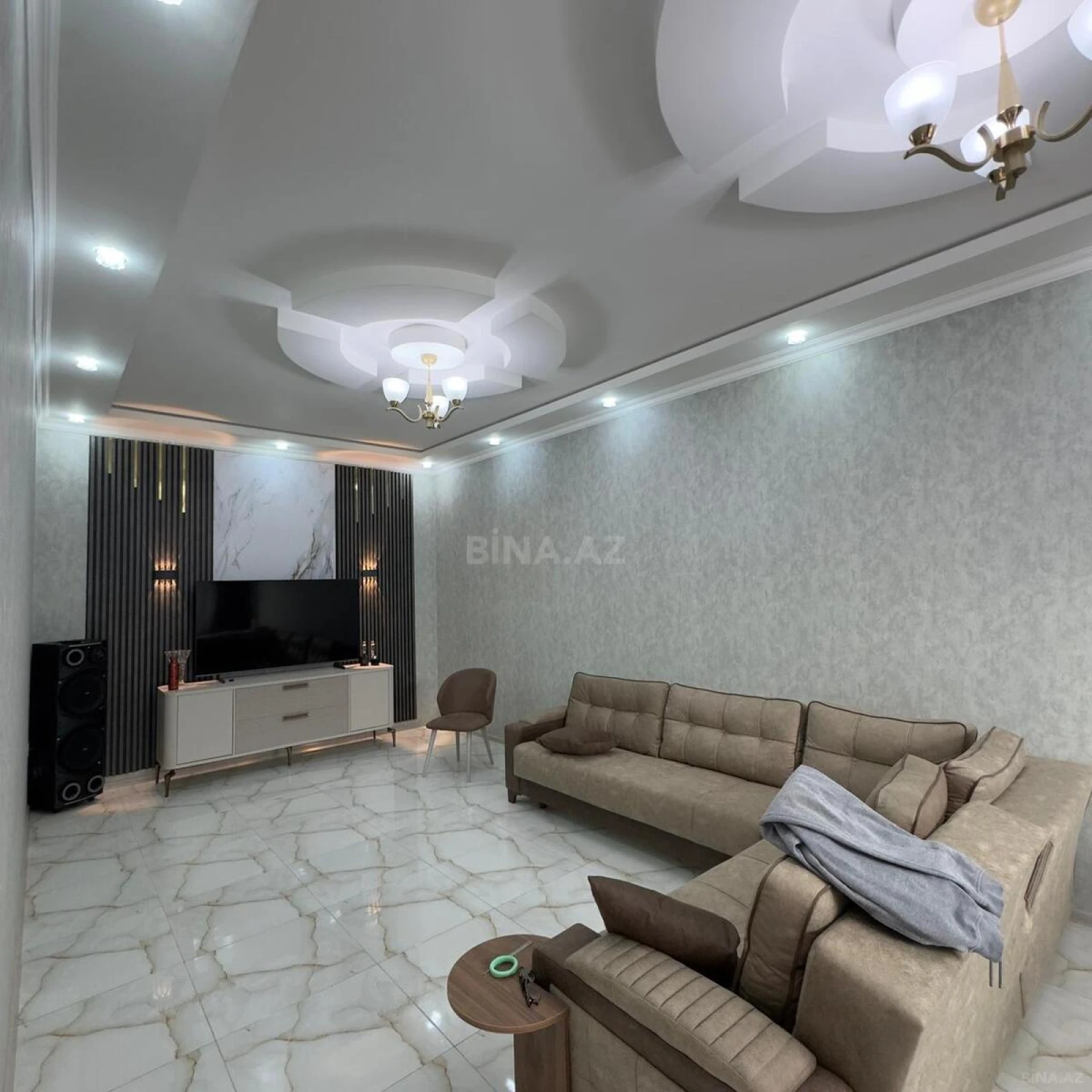 Satılır 4 otaqlı həyət evi 180 m²