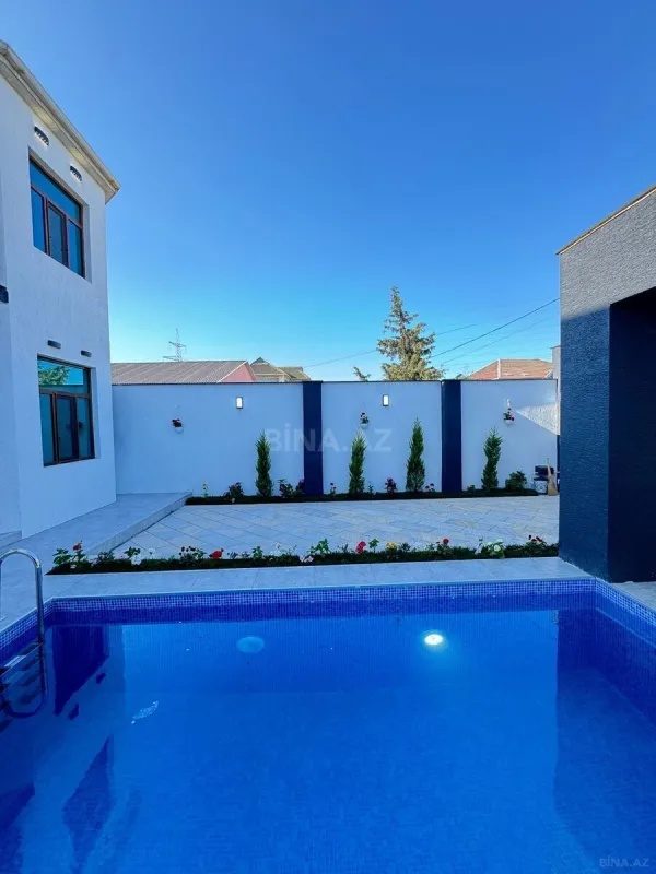 Satılır 4 otaqlı həyət evi 180 m²