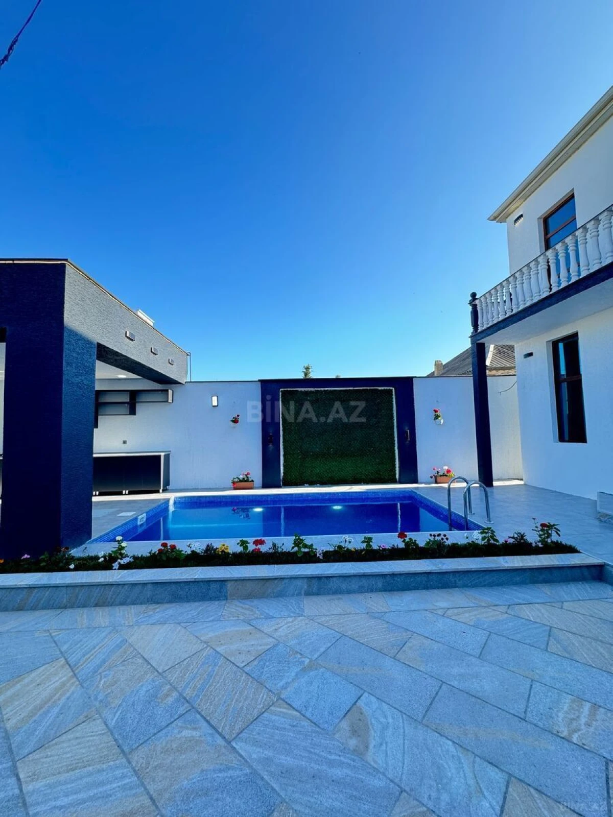 Satılır 4 otaqlı həyət evi 180 m²