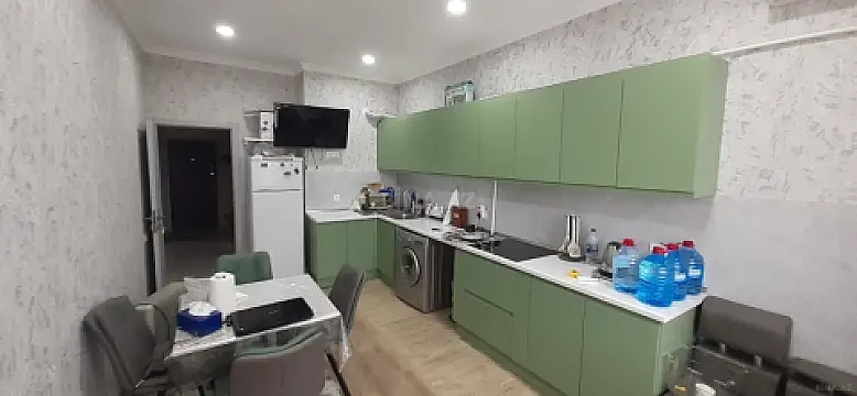 Kirayə verilir 2 otaqlı mənzil 100 m²