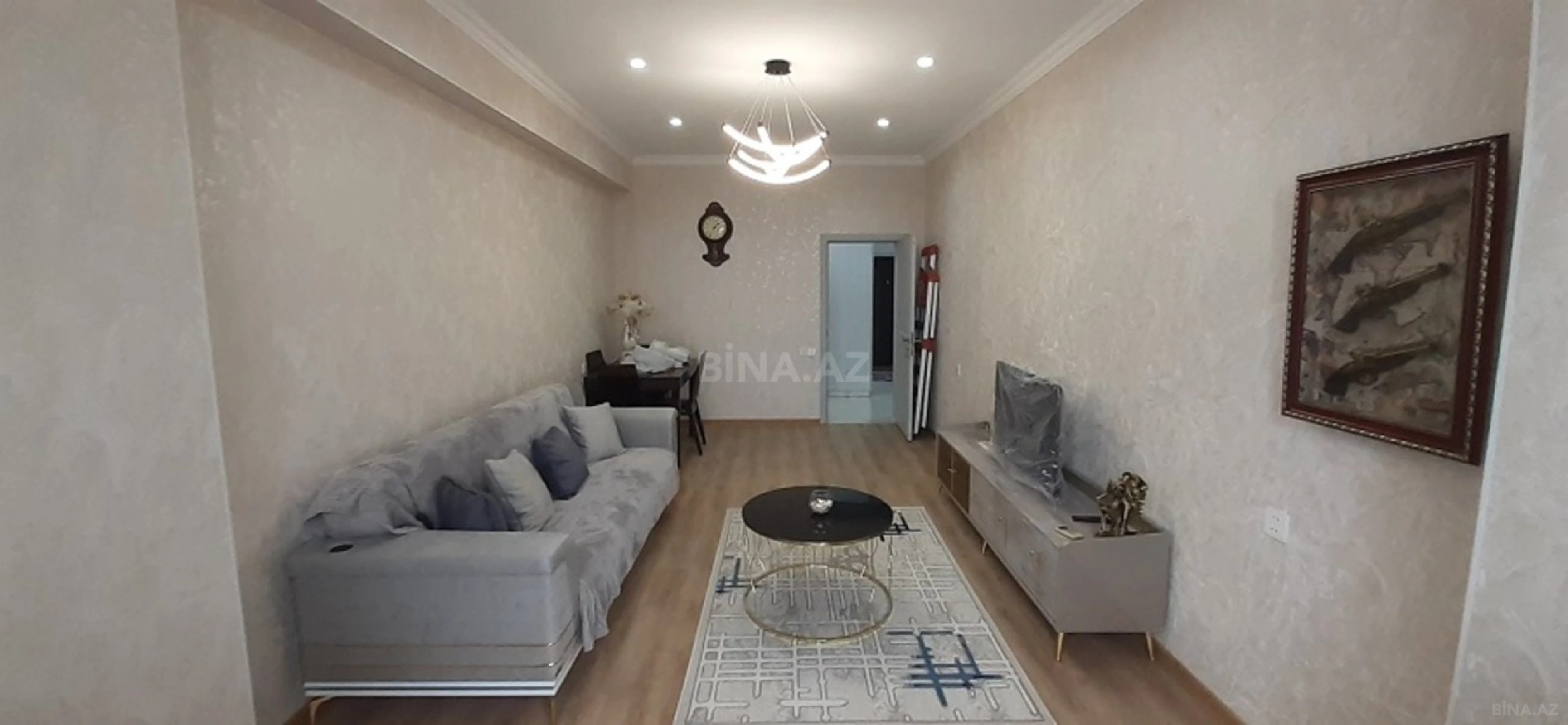 Kirayə verilir 2 otaqlı mənzil 100 m²
