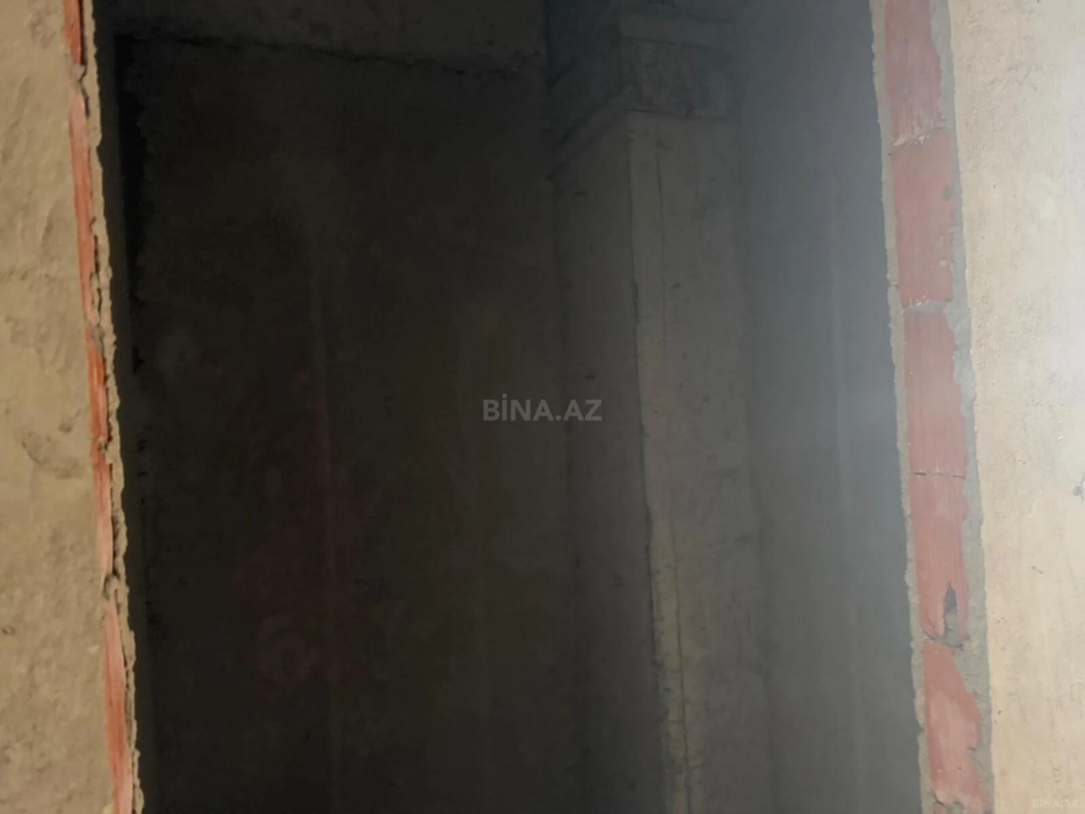 Satılır 2 otaqlı mənzil 114 m²