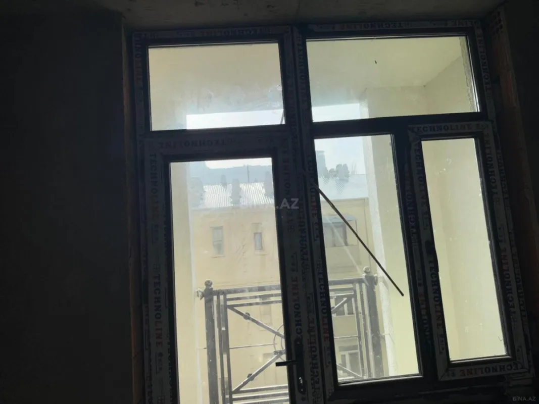 Satılır 2 otaqlı mənzil 114 m²