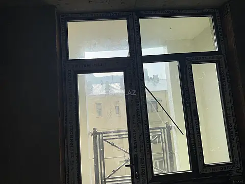 Satılır 2 otaqlı mənzil 114 m²