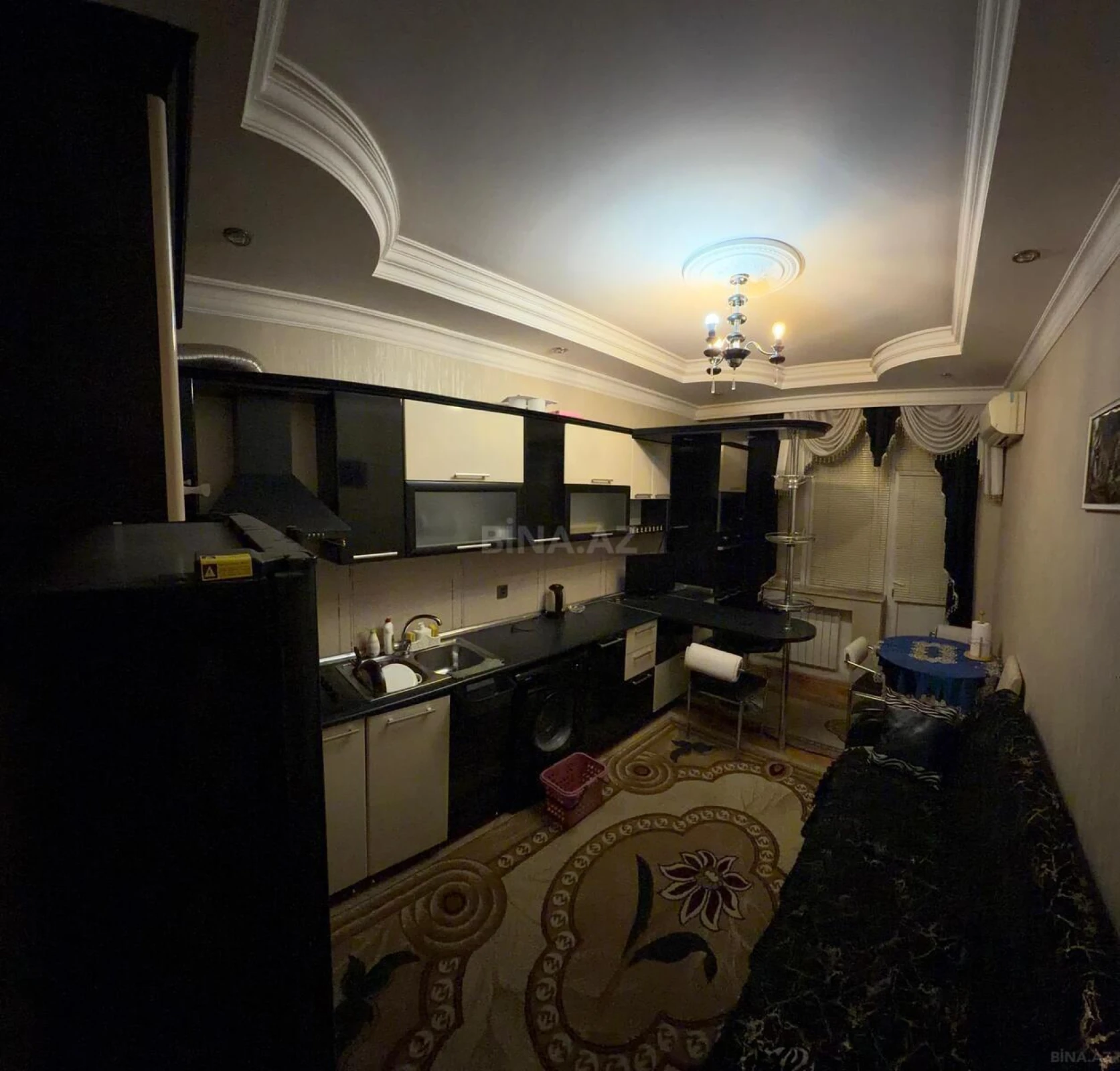 Kirayə verilir 3 otaqlı mənzil 102 m²