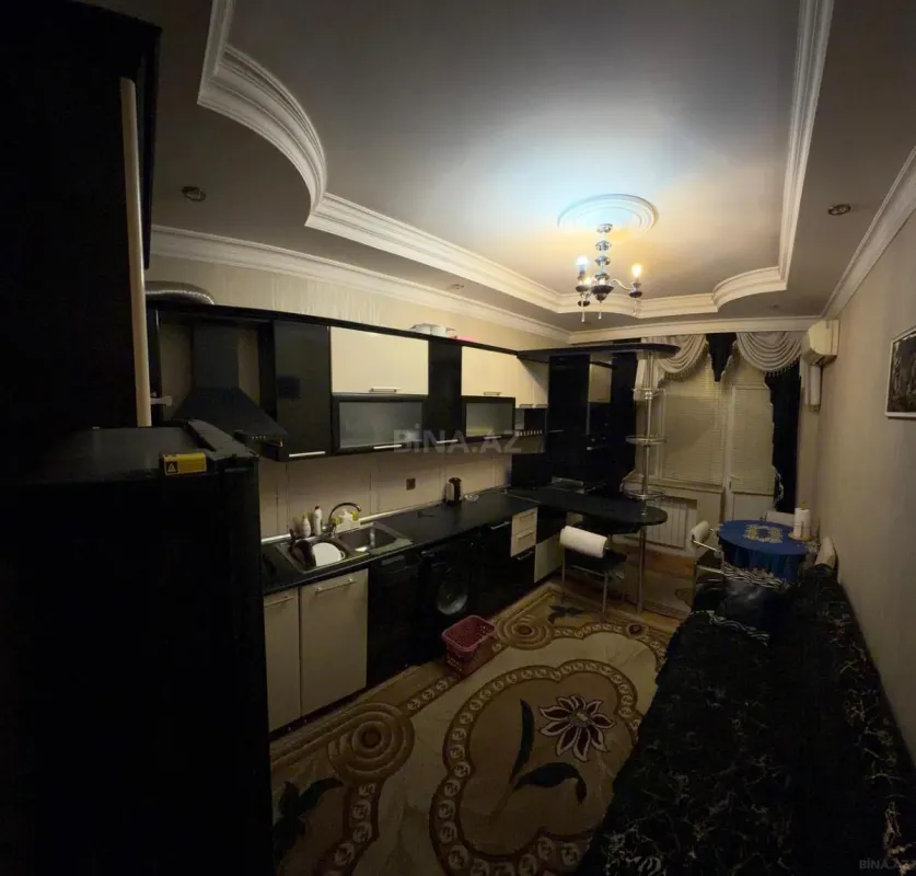 Kirayə verilir 3 otaqlı mənzil 102 m²