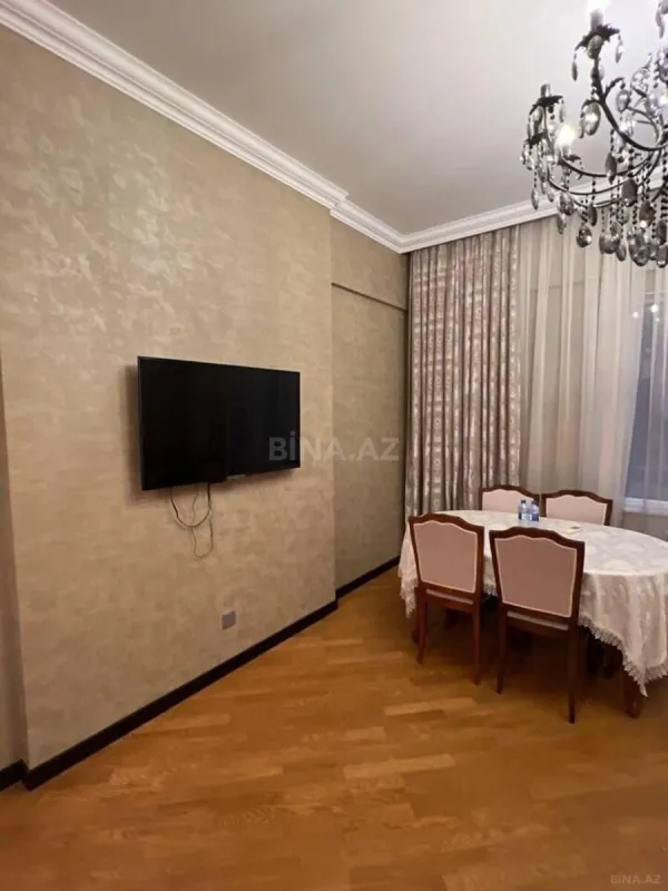 Satılır 3 otaqlı mənzil 95 m²