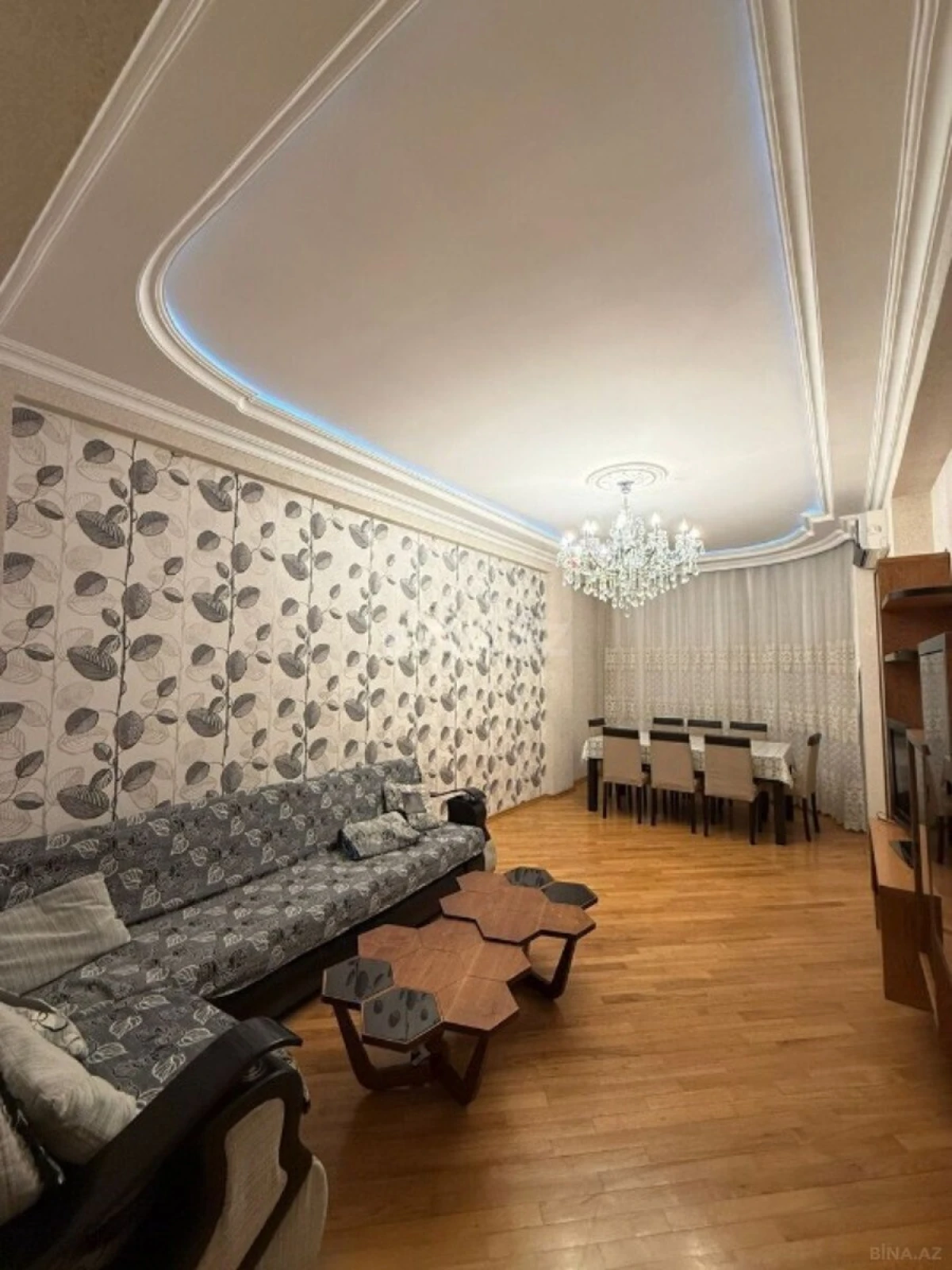 Satılır 3 otaqlı mənzil 115 m²