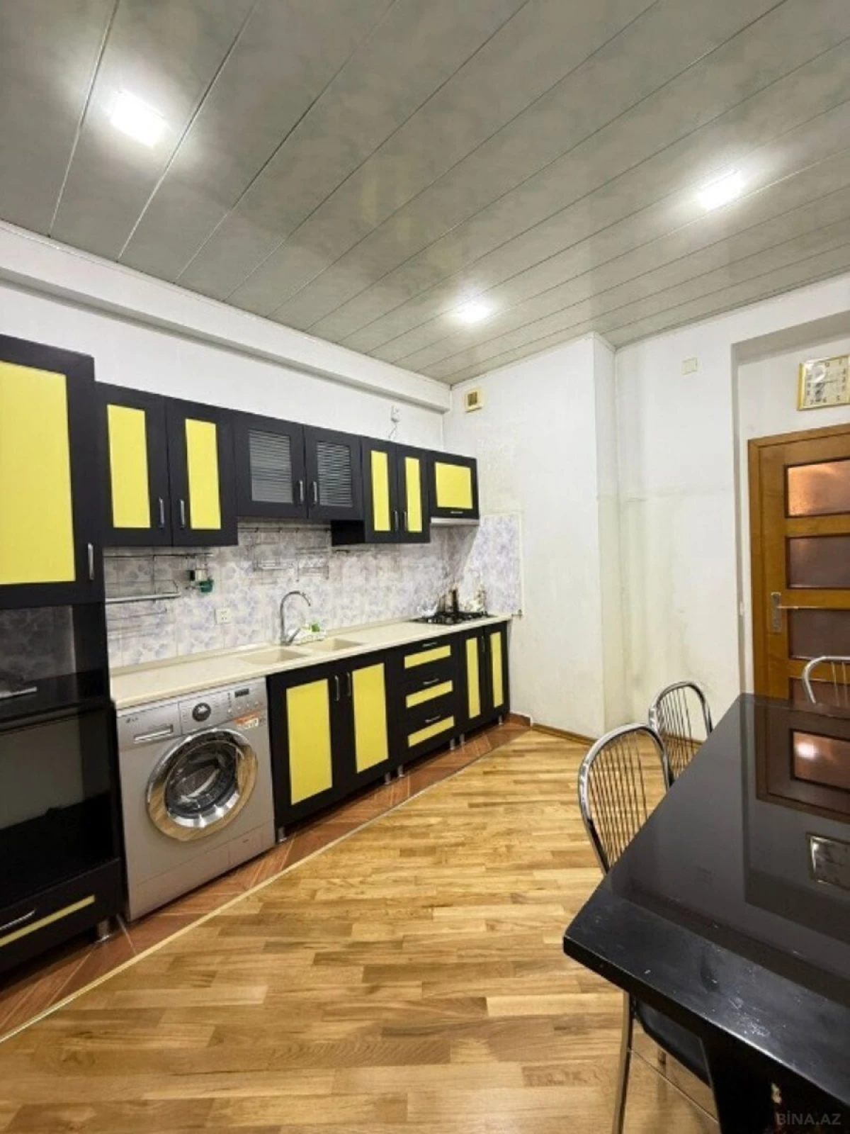 Satılır 3 otaqlı mənzil 115 m²