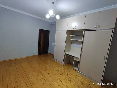 Kirayə verilir 4 otaqlı mənzil 130 m²