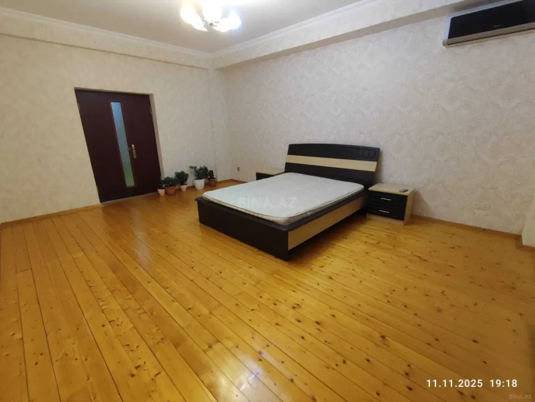 Kirayə verilir 4 otaqlı mənzil 130 m²
