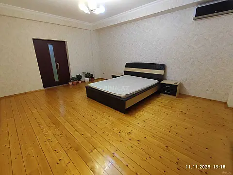 Kirayə verilir 4 otaqlı mənzil 130 m²