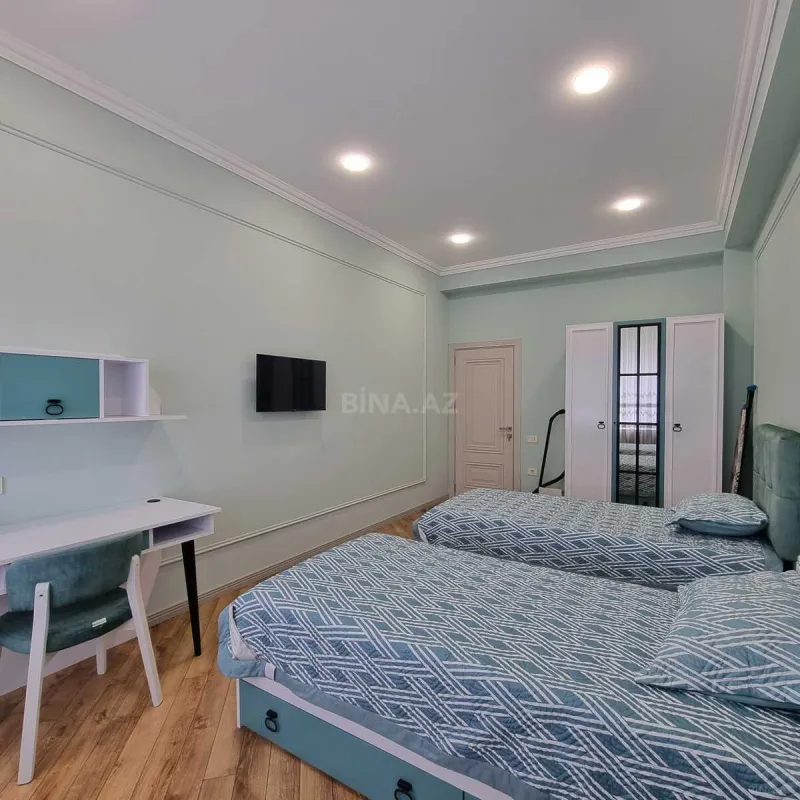 Kirayə verilir 3 otaqlı mənzil 130 m²