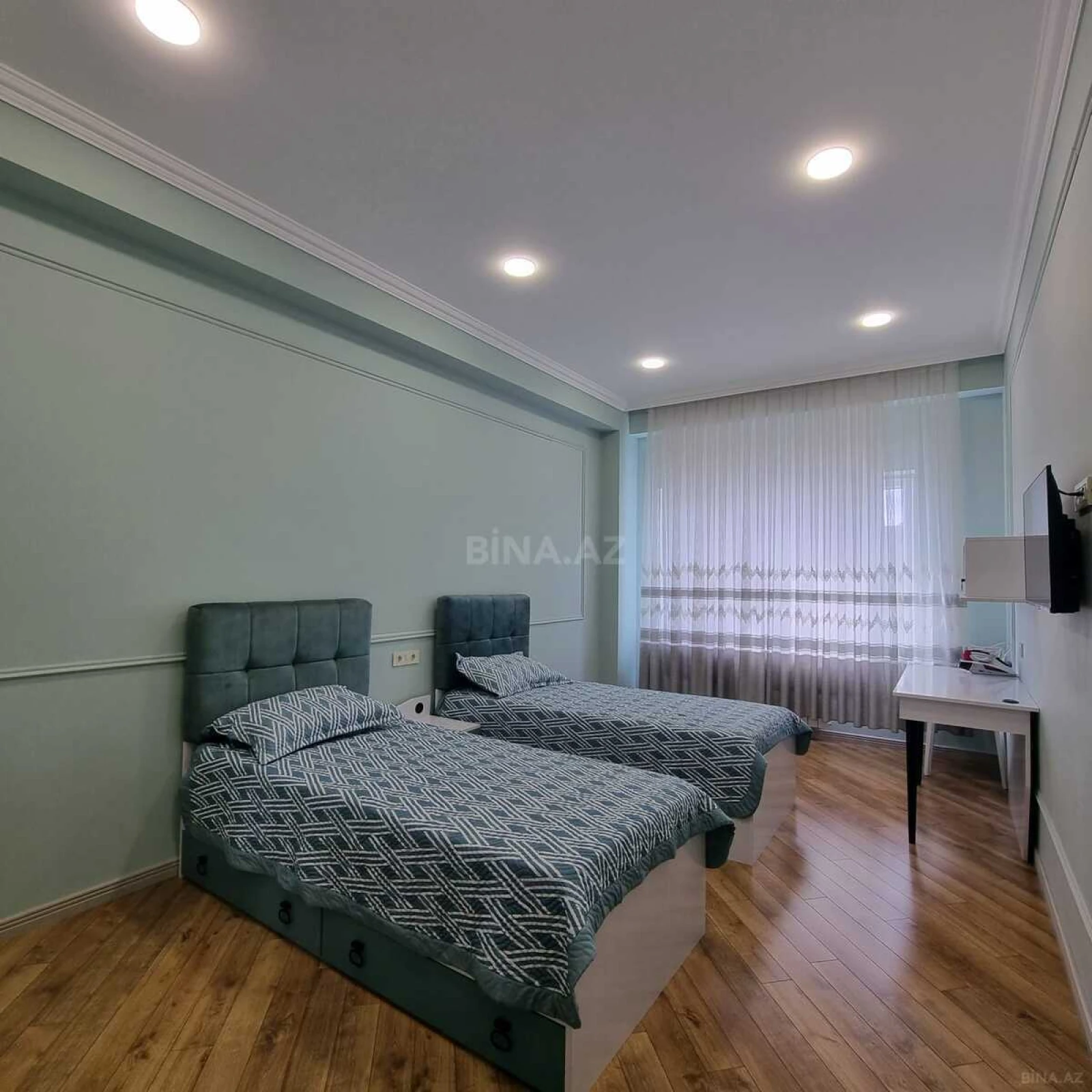 Kirayə verilir 3 otaqlı mənzil 130 m²